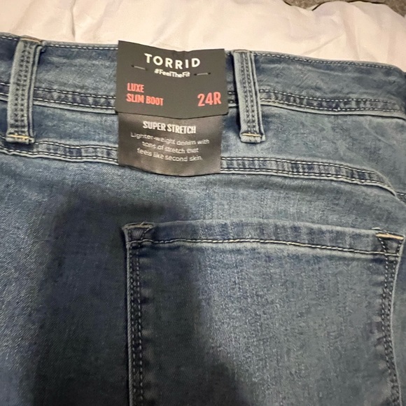 NWT Torrid plus size Jeans - Picture 5 of 7